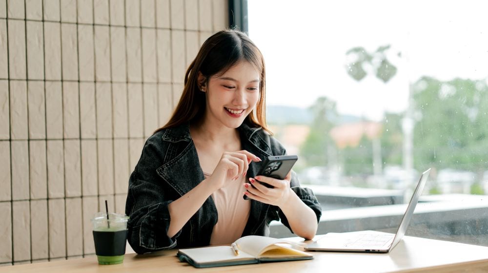 ลูกค้ารับแจ้งเตือนนัดหมายทำหน้าผ่าน LINE OA ของคลินิกที่ใช้ระบบ CRM PLUS