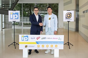 ผู้บริหาร I.P. One และ BUZZEBEES ร่วมถ่ายภาพในเคสความร่วมมือด้าน E-Commerce Ecosystem, Data-Driven Strategy, CRM และ Full-Funnel Growth